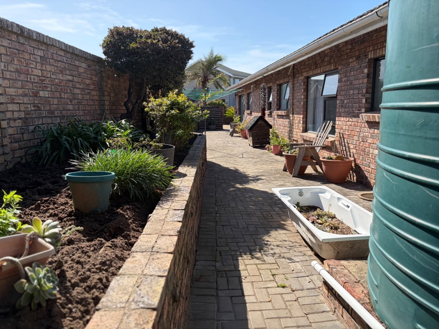 4 Bedroom Property for Sale in Forest Downs Eastern Cape